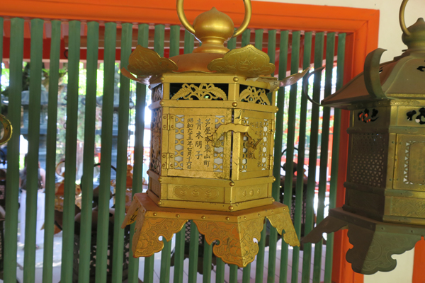 金燈籠
